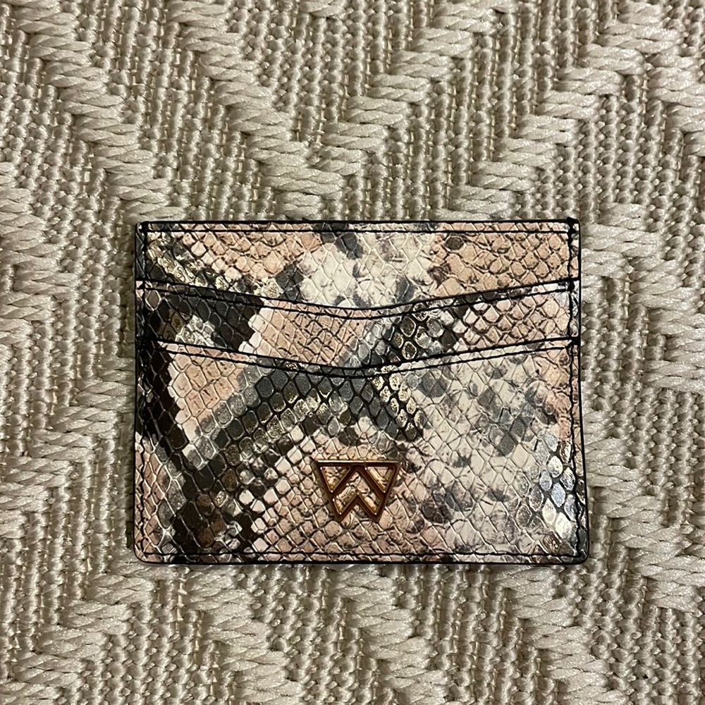 Kelly Wynne Card Case